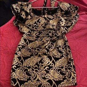 Dress that ties around your neck
